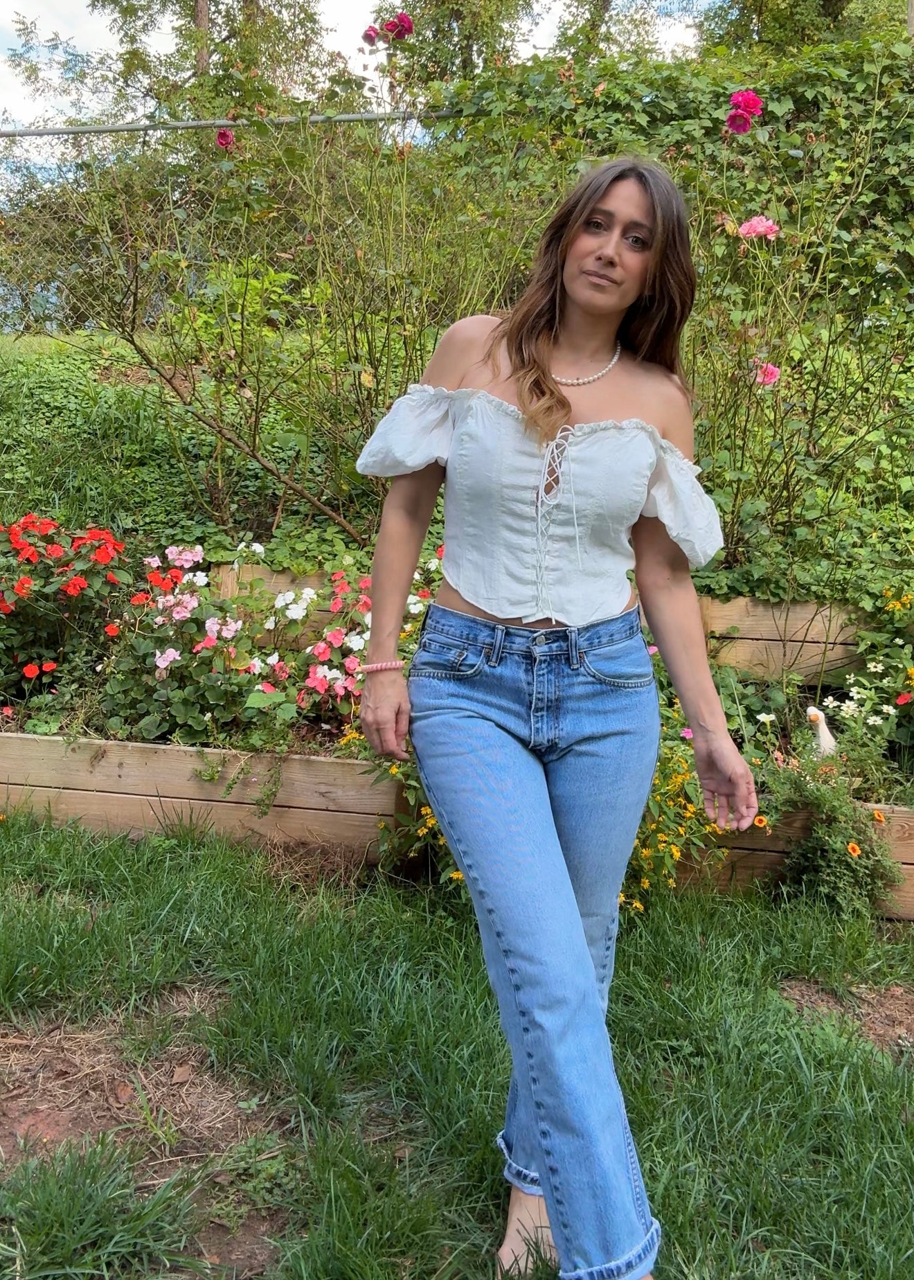 Vintage Levi’s 550 Relaxed Taper Jeans – Mid Wash, Made in USA