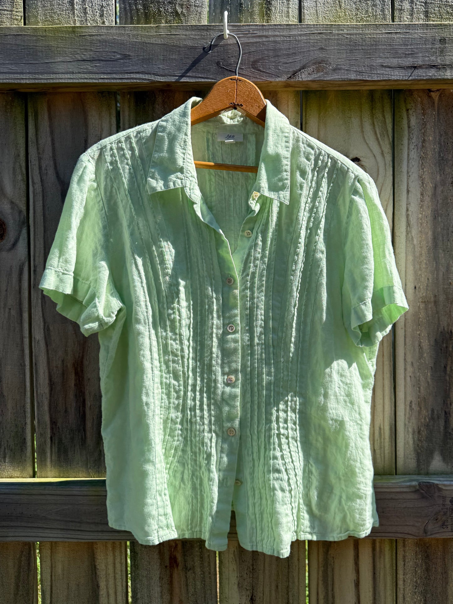 J. Jill Pistachio Linen Pintuck Button Up Shirt Medium