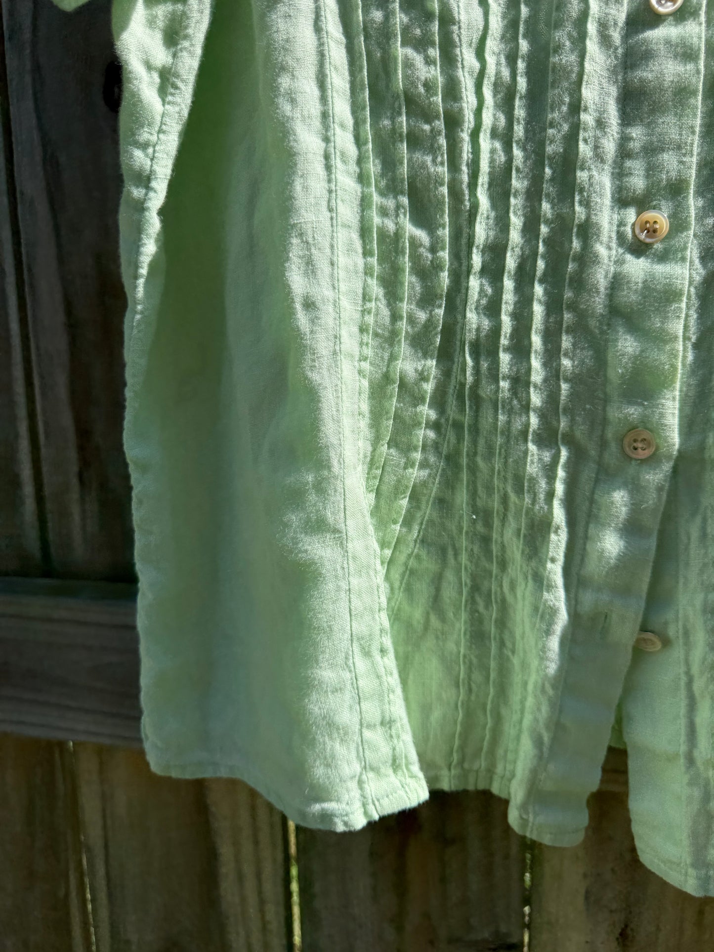 J. Jill Pistachio Linen Pintuck Button Up Shirt Medium