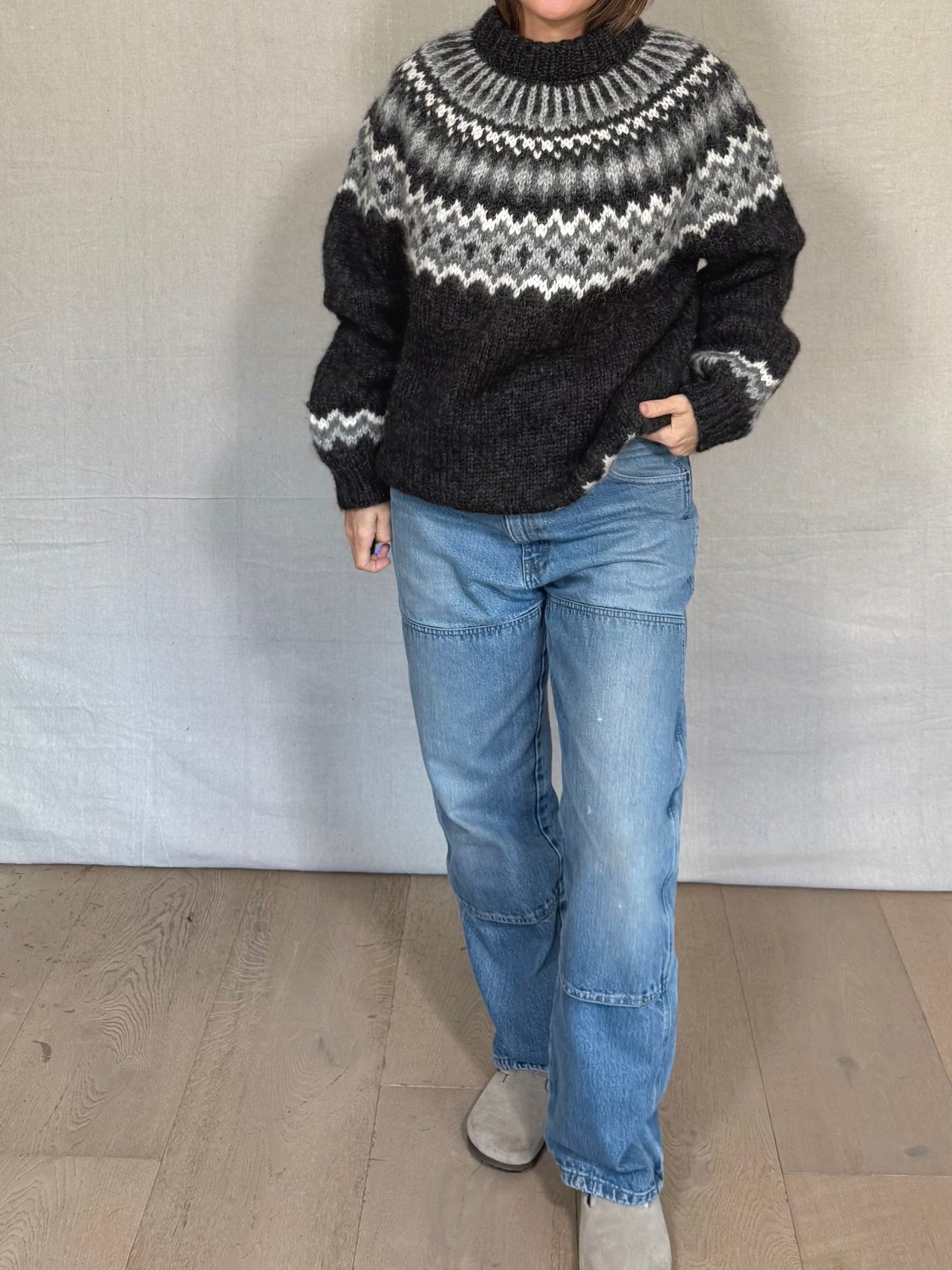 Vintage Icelandic Hand-Knit Wool Sweater Gray Nordic Yolk