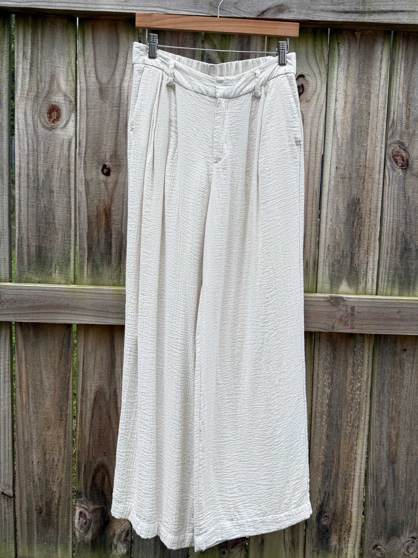 A New Day Cream Wide Leg Pants Size 4 Textured Trousers