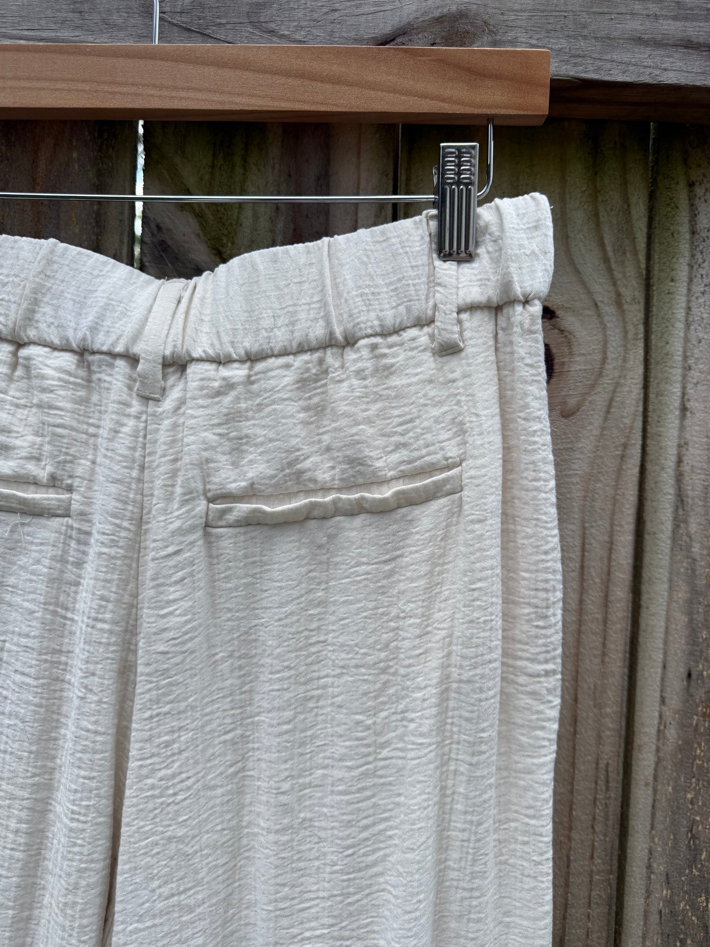 A New Day Cream Wide Leg Pants Size 4 Textured Trousers