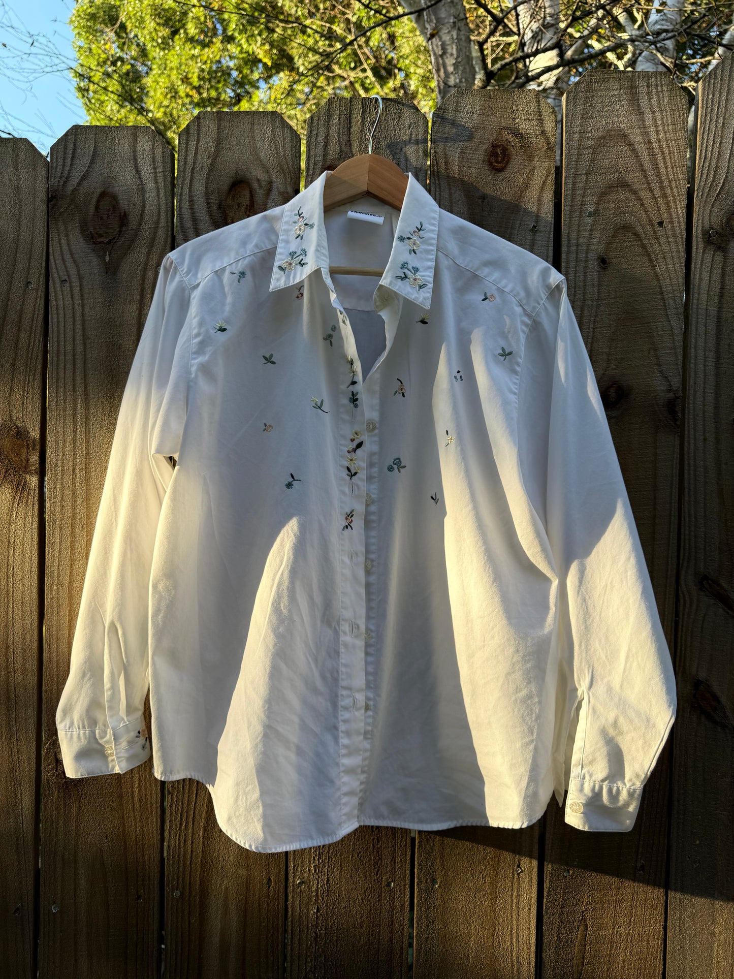 Vintage 90s Embroidered Button-Up Blouse, Koret Francisca (Made in Hong Kong)