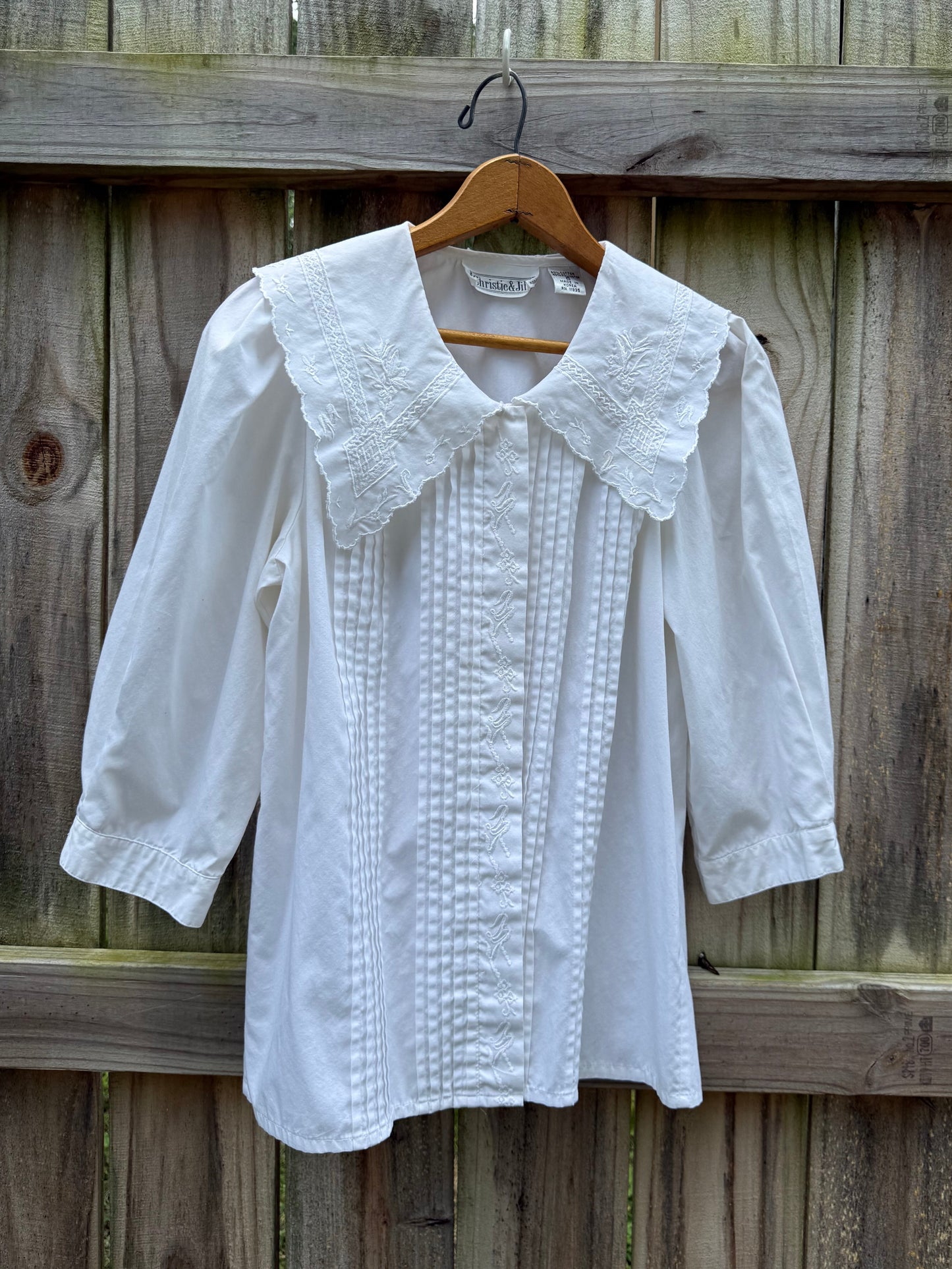 Vintage Embroidered Peter Pan Collar Blouse | Christie & Jill White Cotton Blend Top