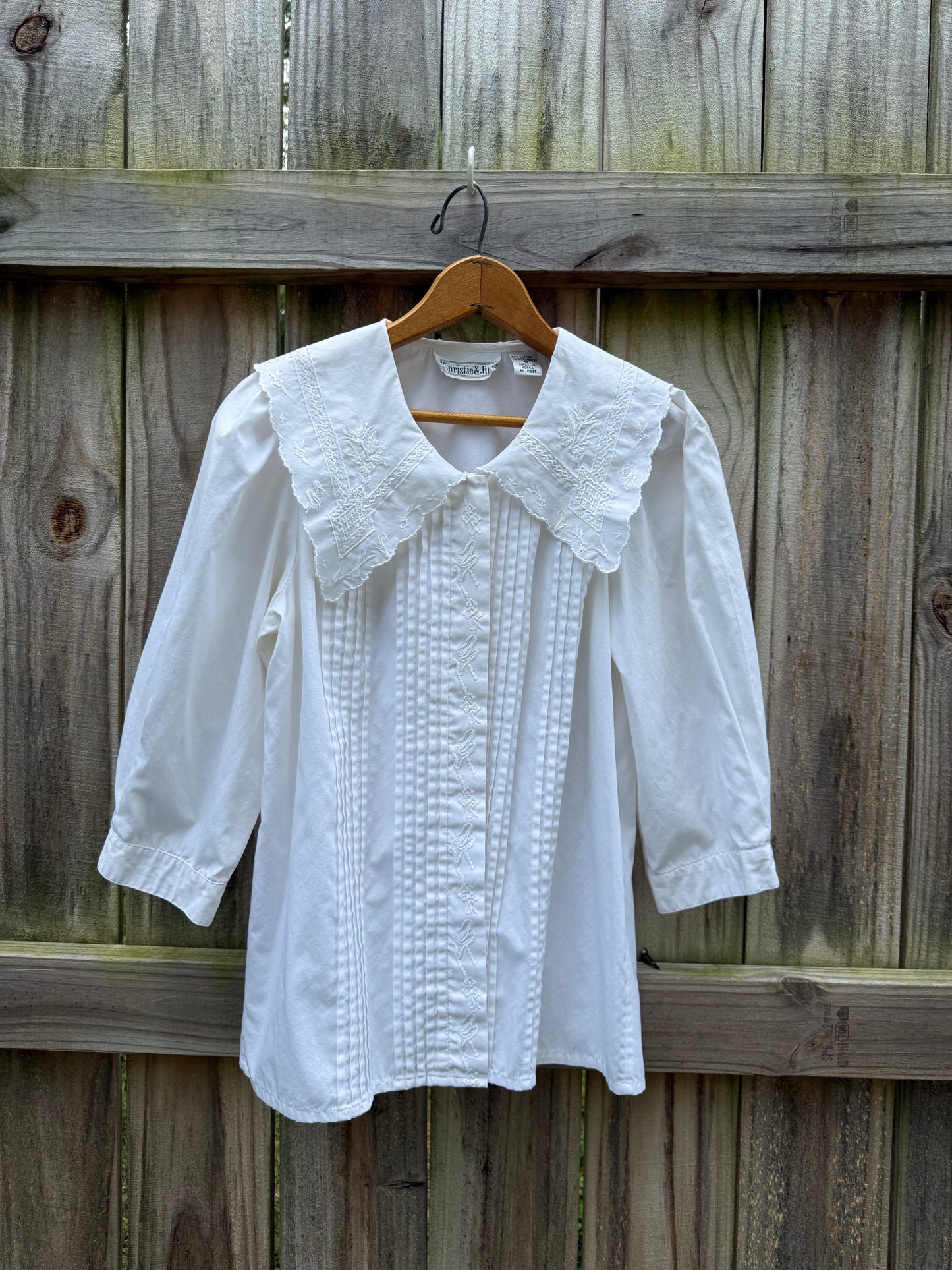 Vintage Embroidered Peter Pan Collar Blouse | Christie & Jill White Cotton Blend Top