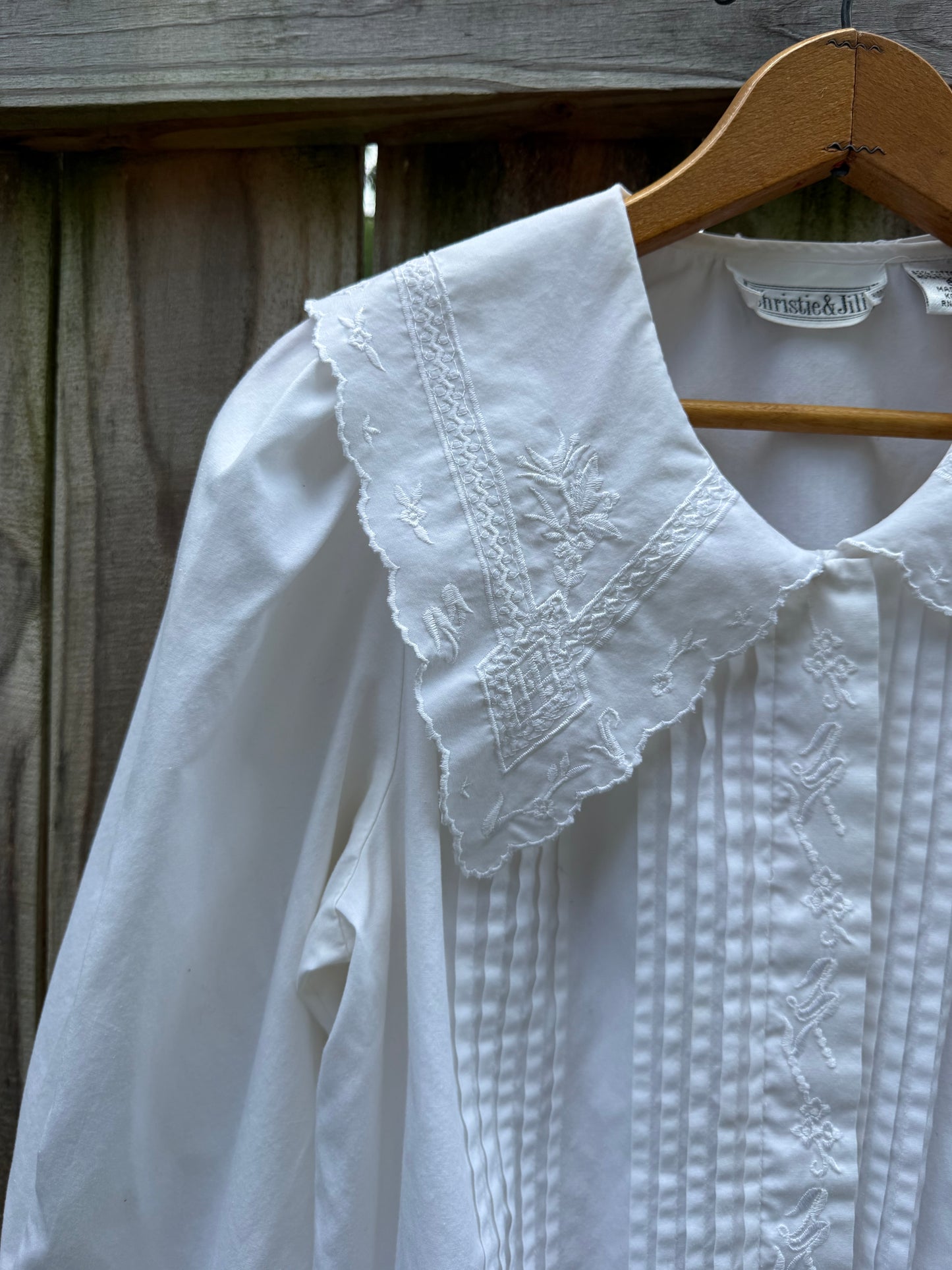 Vintage Embroidered Peter Pan Collar Blouse | Christie & Jill White Cotton Blend Top