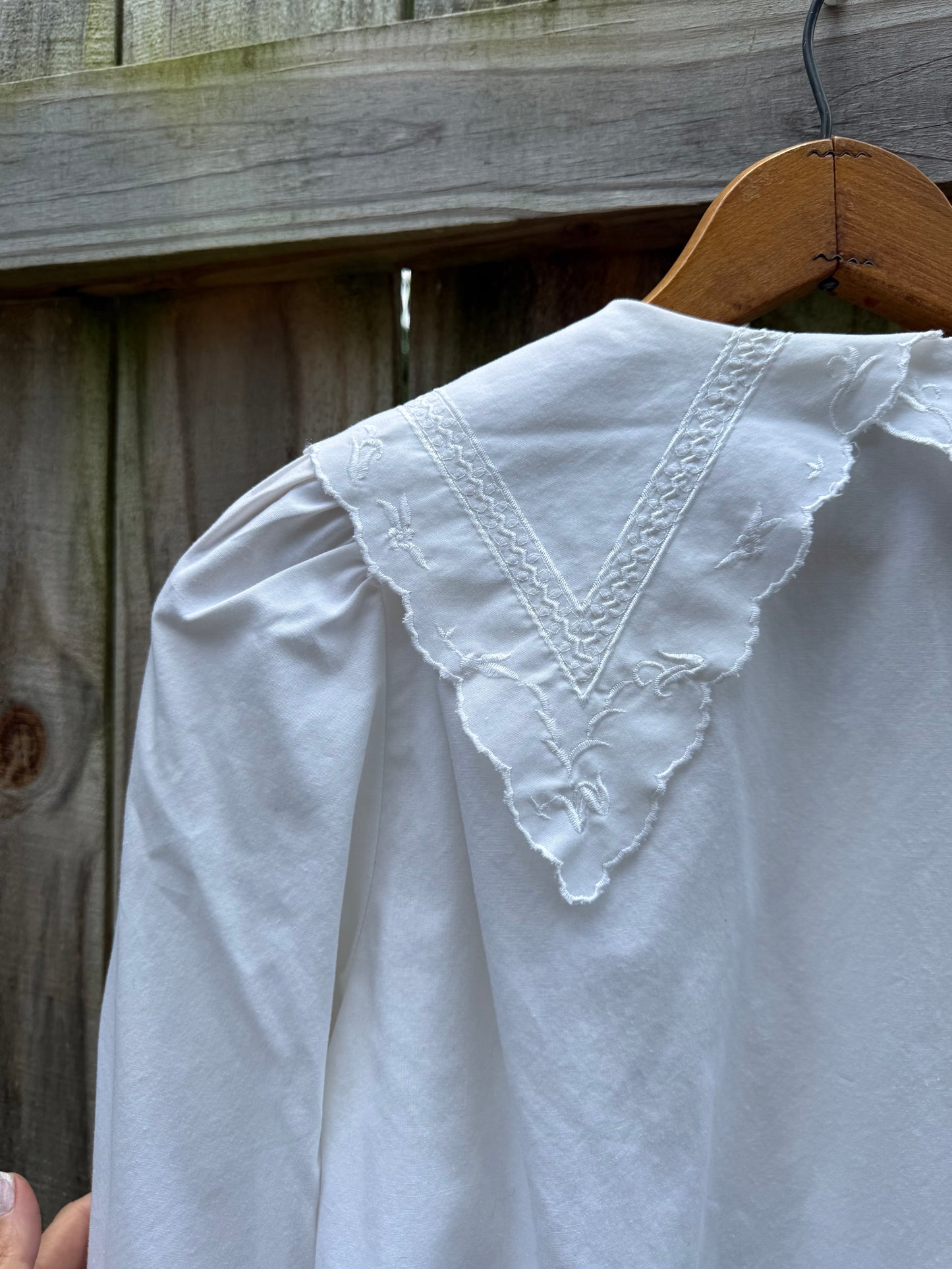 Vintage Embroidered Peter Pan Collar Blouse | Christie & Jill White Cotton Blend Top