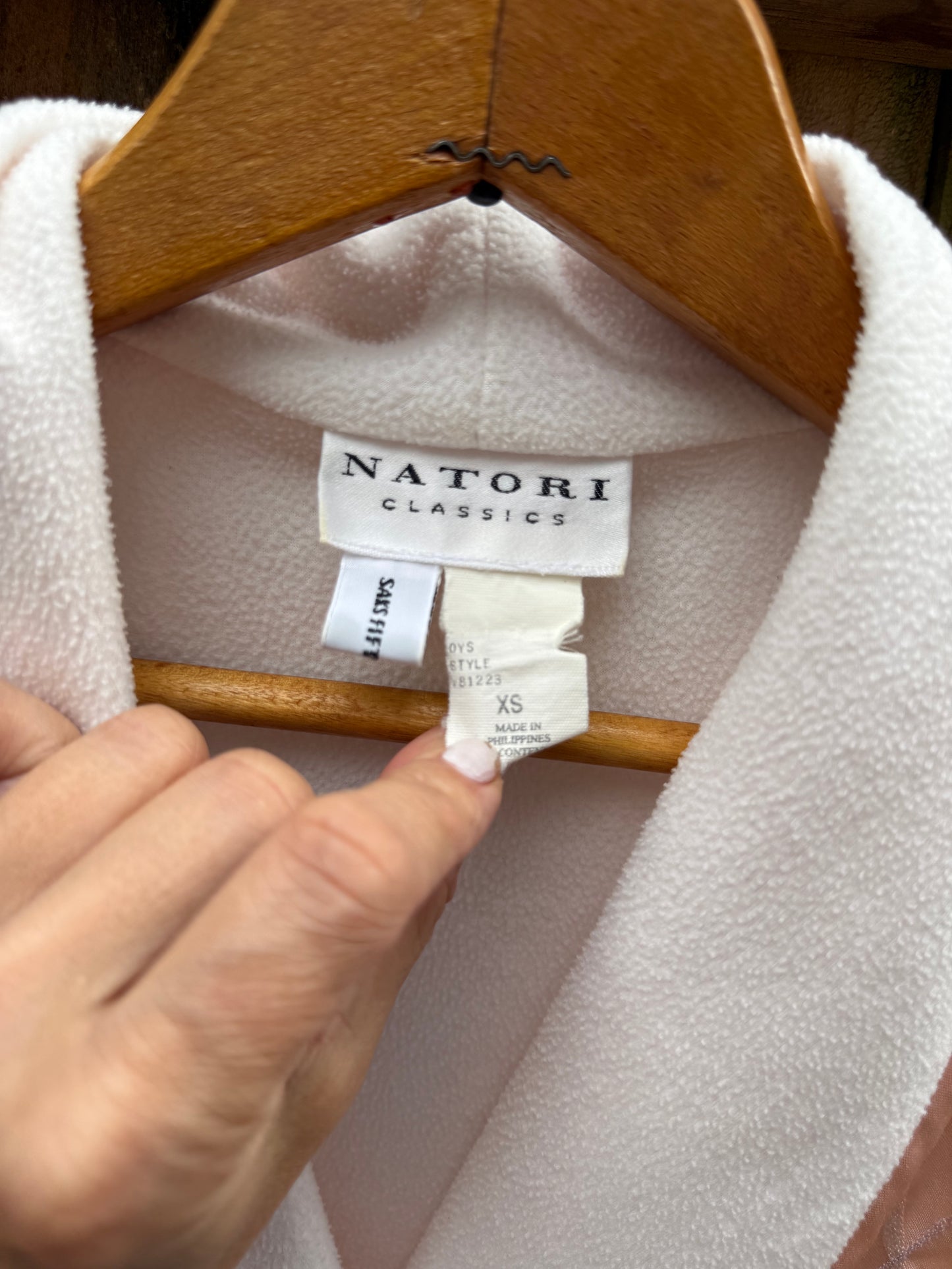 Vintage Natori Classics Embroidered Satin Robe