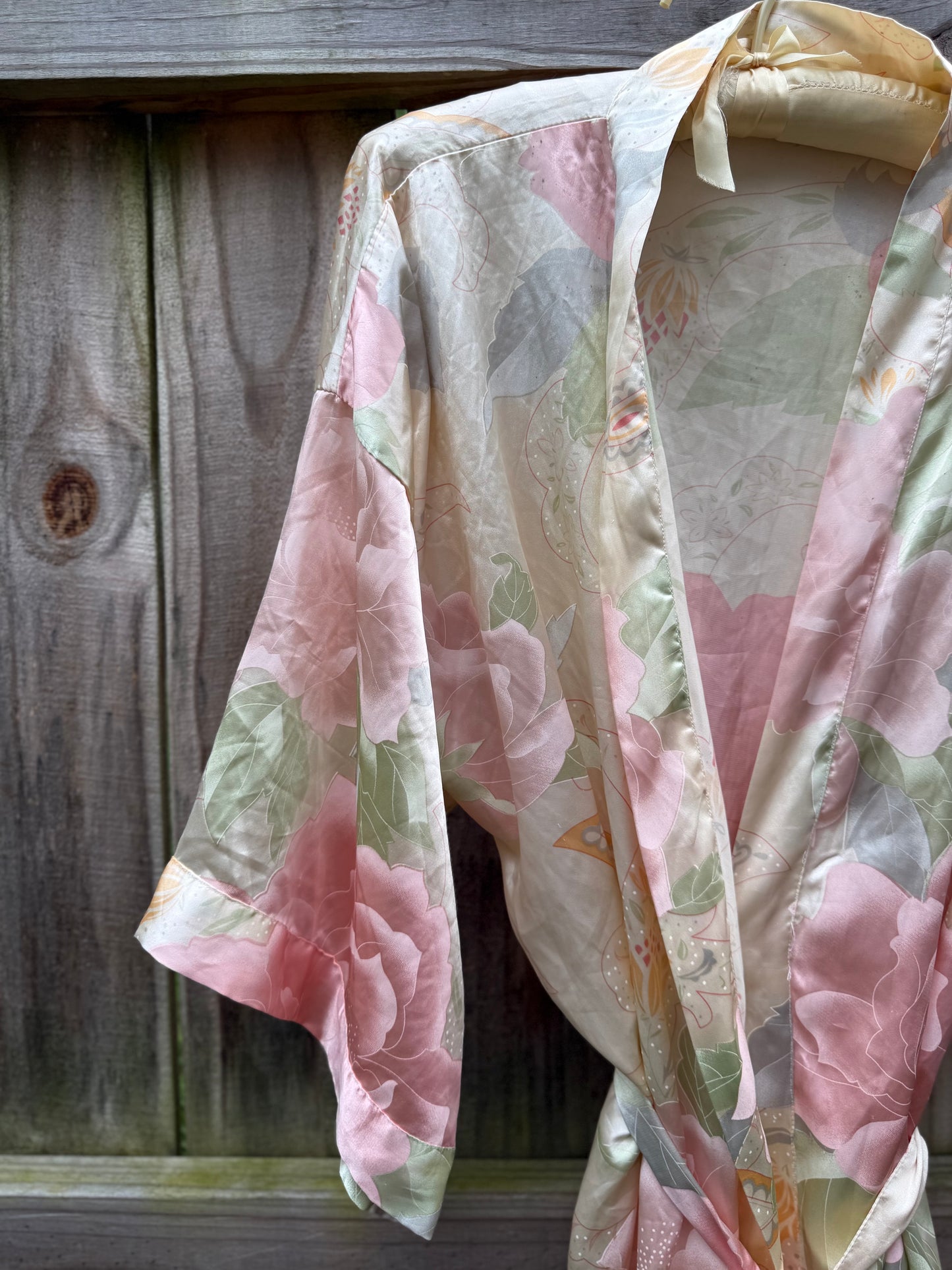 Vintage Pastel Floral Satin Painterly Robe
