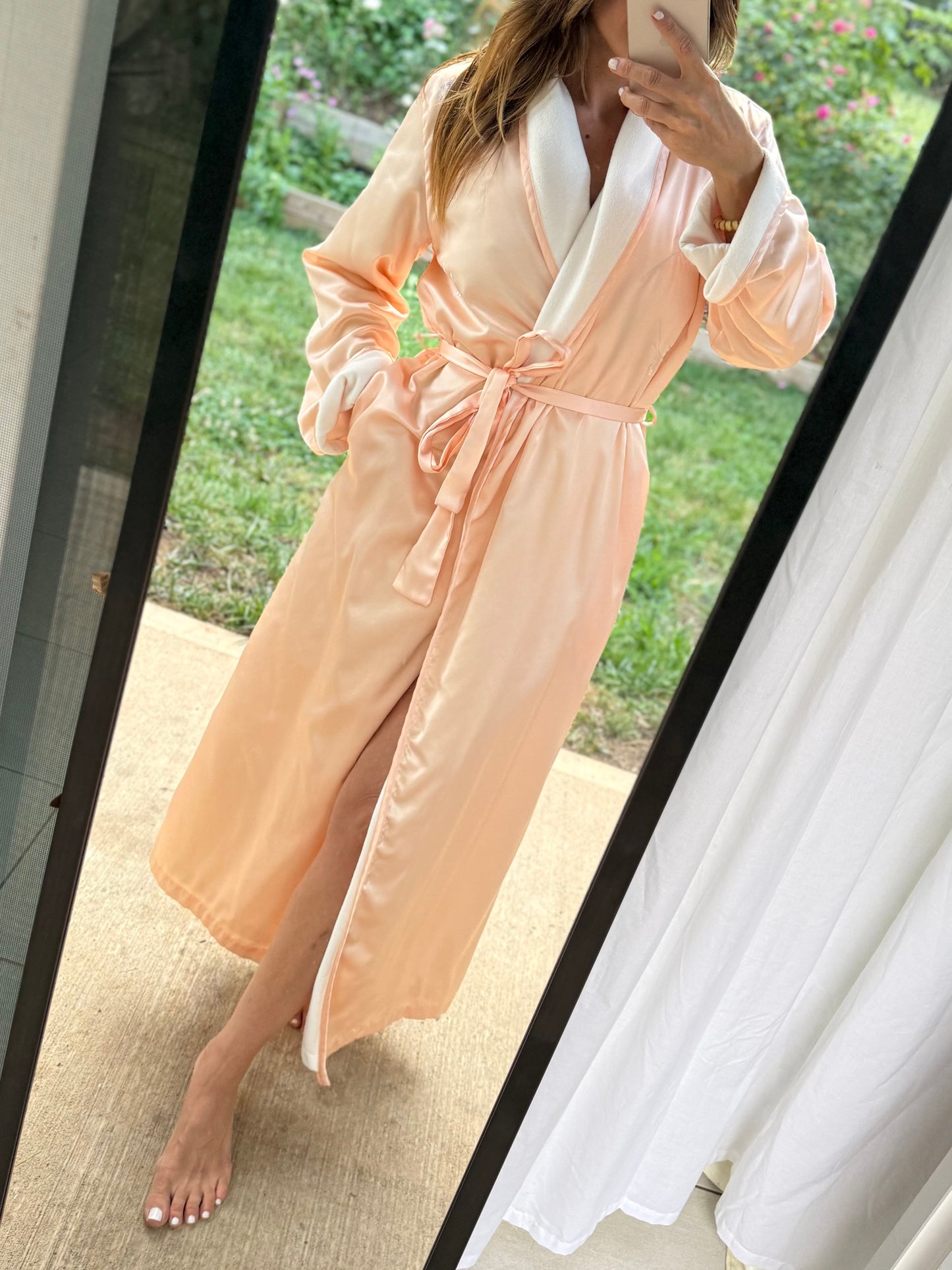 Vintage Natori Classics Embroidered Satin Robe