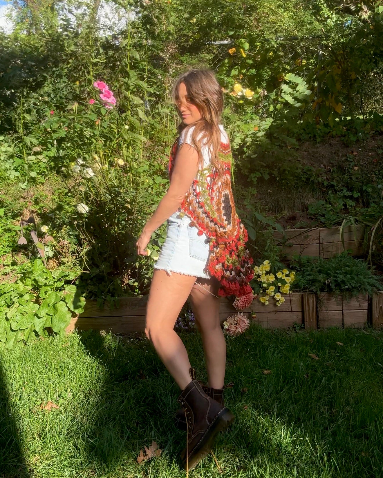Handmade 70s Sunburst Crochet Vest — Festival / Collector Piece