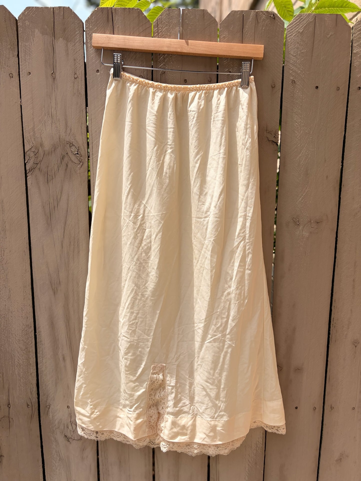 Vintage Butter Cream Lace Half Slip Skirt | Nylon Lingerie Slip