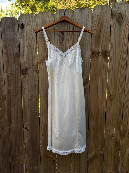 VINTAGE SATIN LACE TRIM SLIP DRESS — IVORY