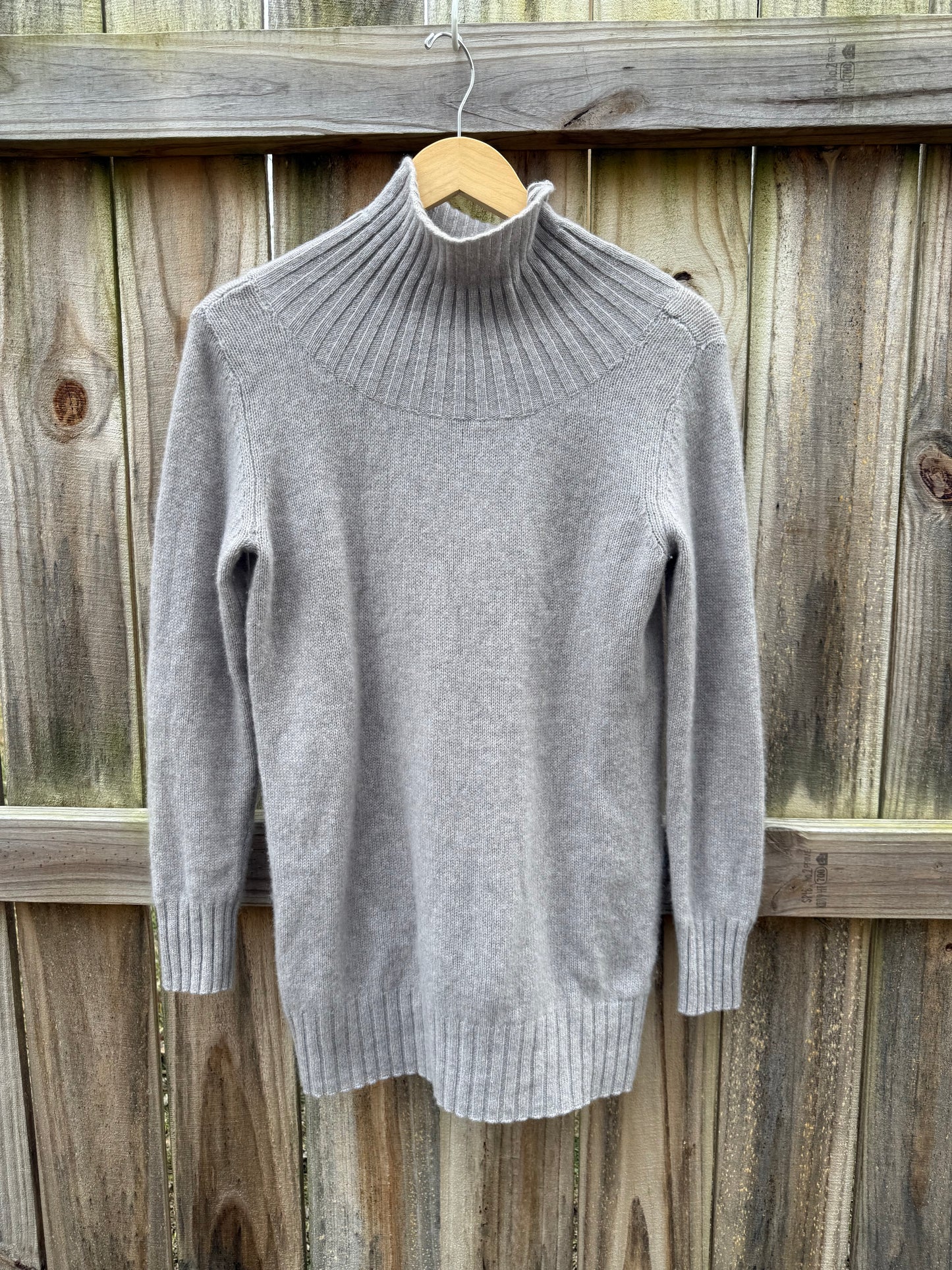 Saks Fifth Avenue 100% Cashmere Ribbed Turtleneck Sweater