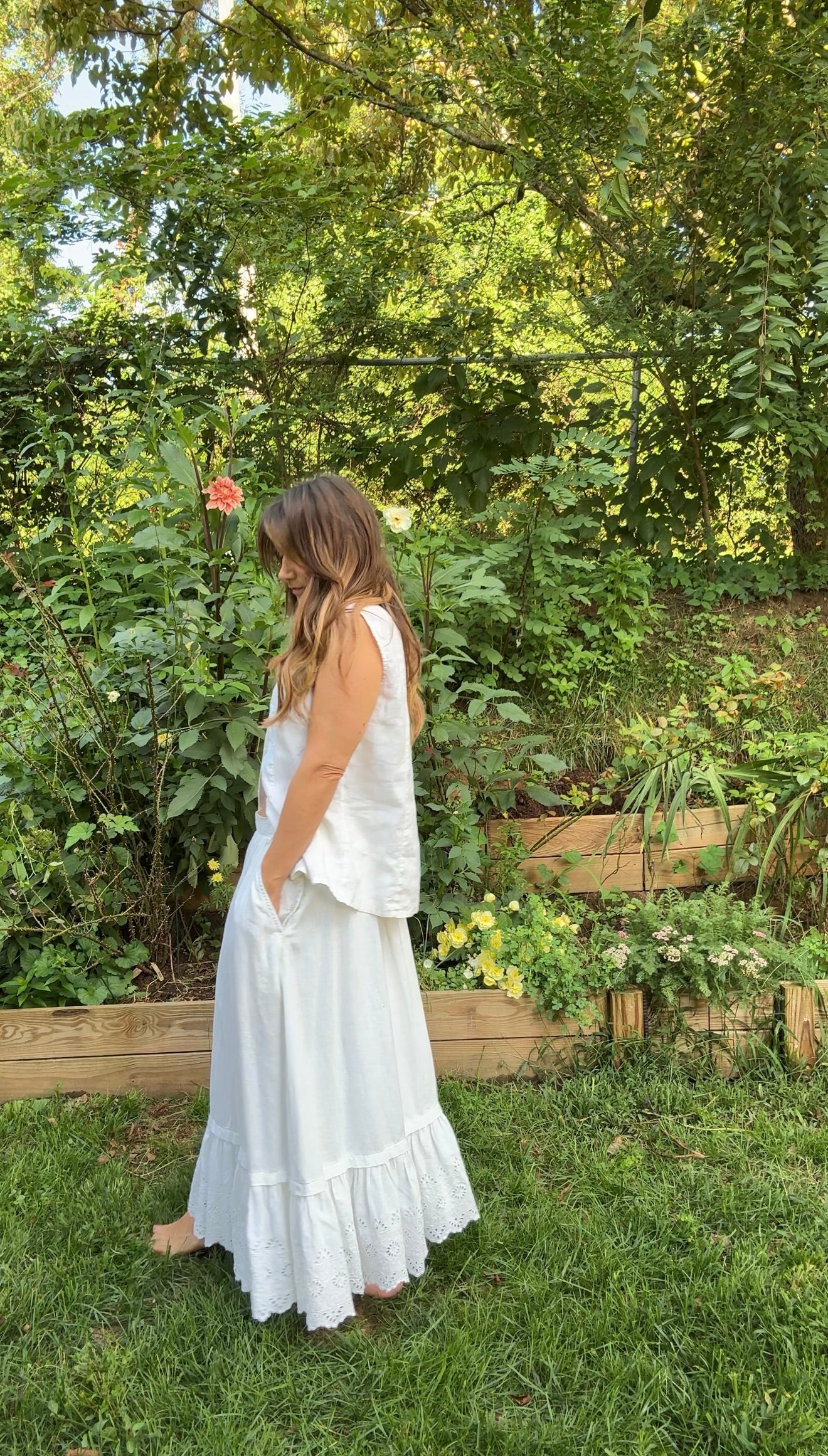 VINTAGE LINEN MAXI SKIRT WITH EYELET HEM — WHITE