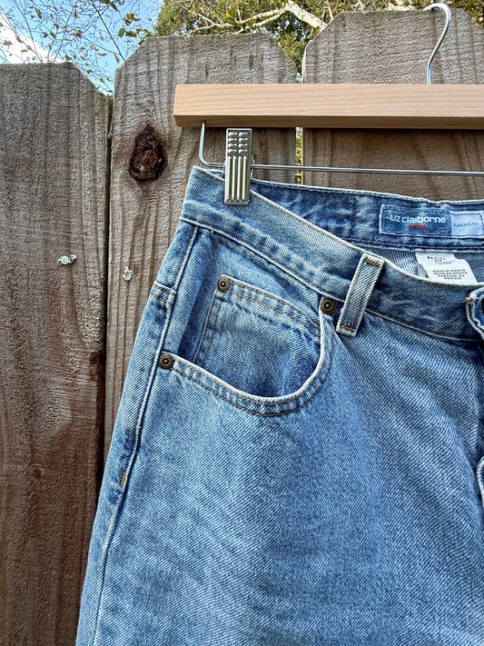 Vintage 90s Straight Leg Denim in Light Wash