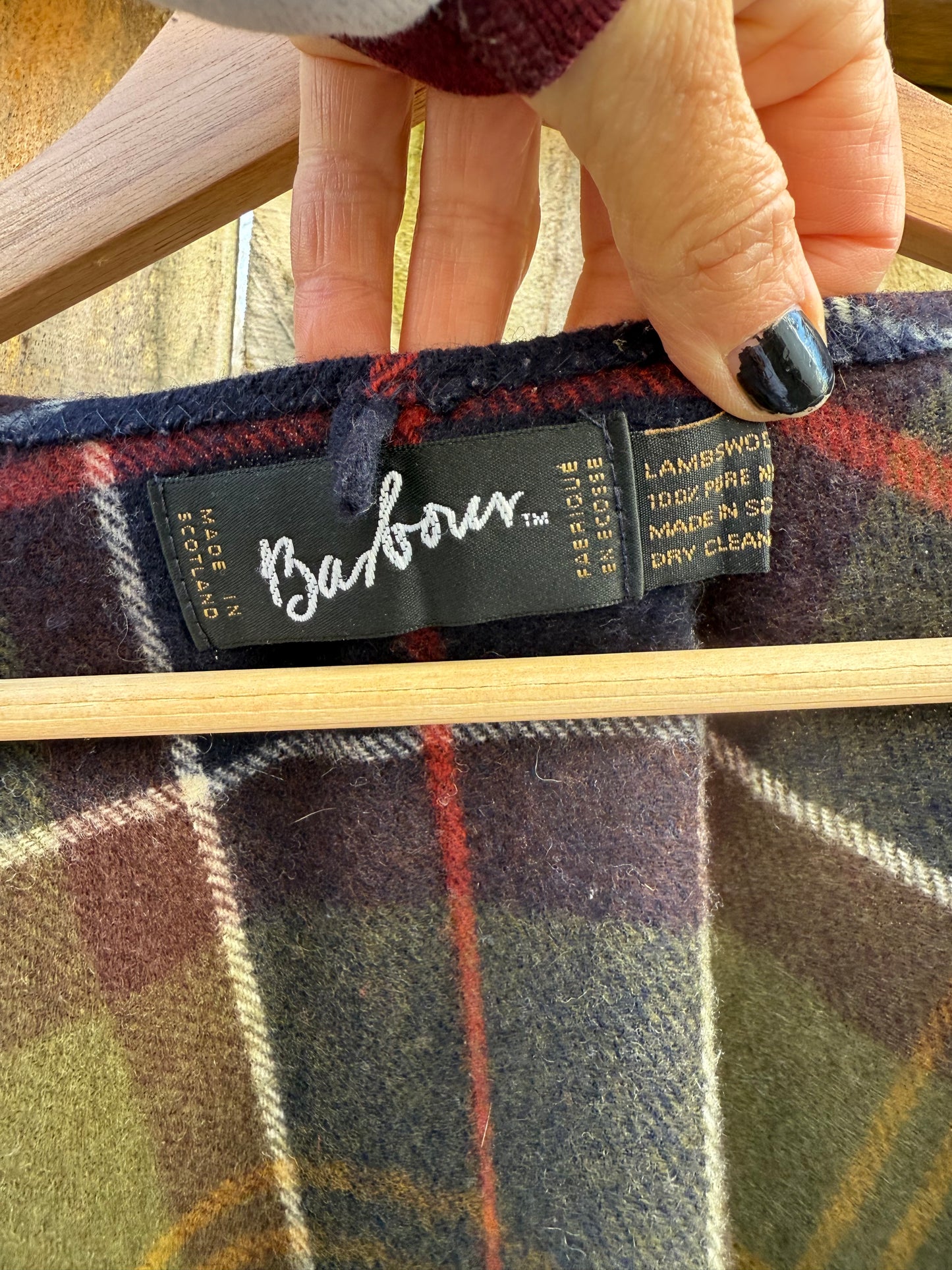 Barbour Tartan Wool Poncho Cape Shawl Wrap Fringe Hem Heritage Plaid Outerwear