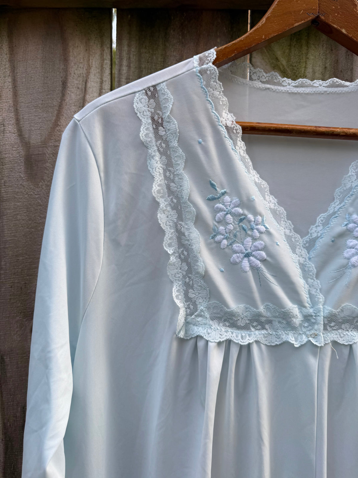 Vintage Embroidered Blue Peignoir Nightgown