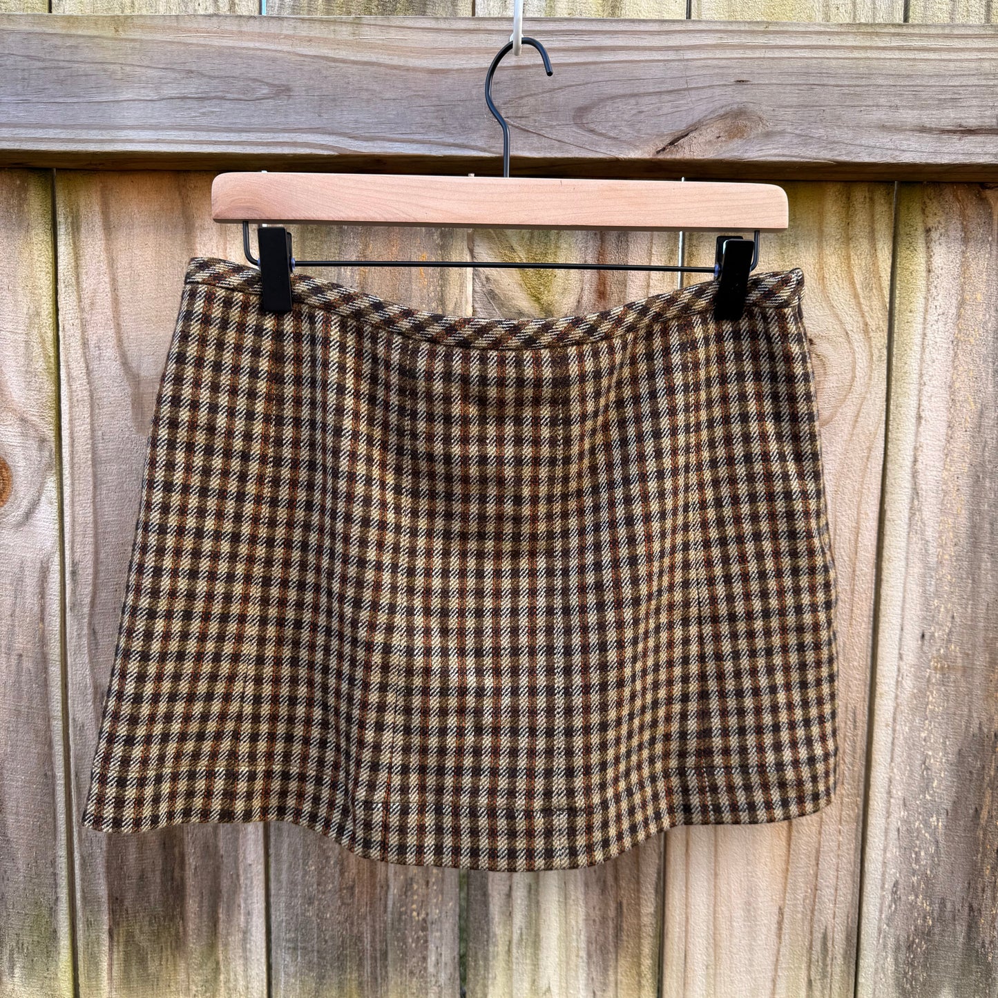 Vintage Talbots Brown Plaid Wool Mini Skirt – Low-Rise Editorial Fit