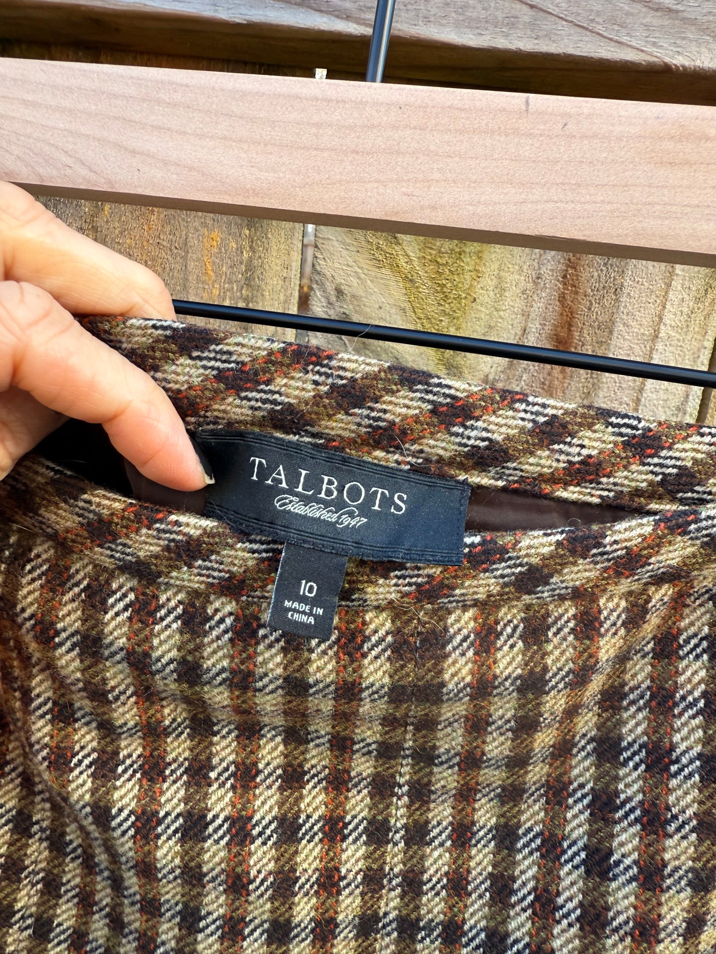 Vintage Talbots Brown Plaid Wool Mini Skirt – Low-Rise Editorial Fit