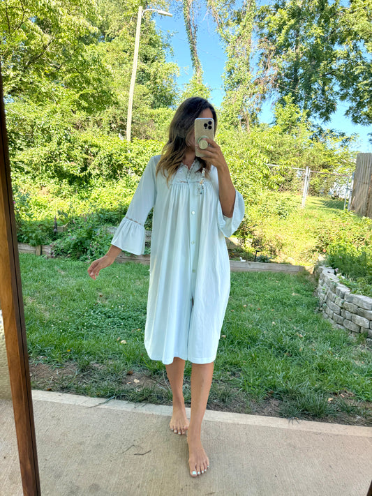 Vintage Embroidered Blue Peignoir Nightgown