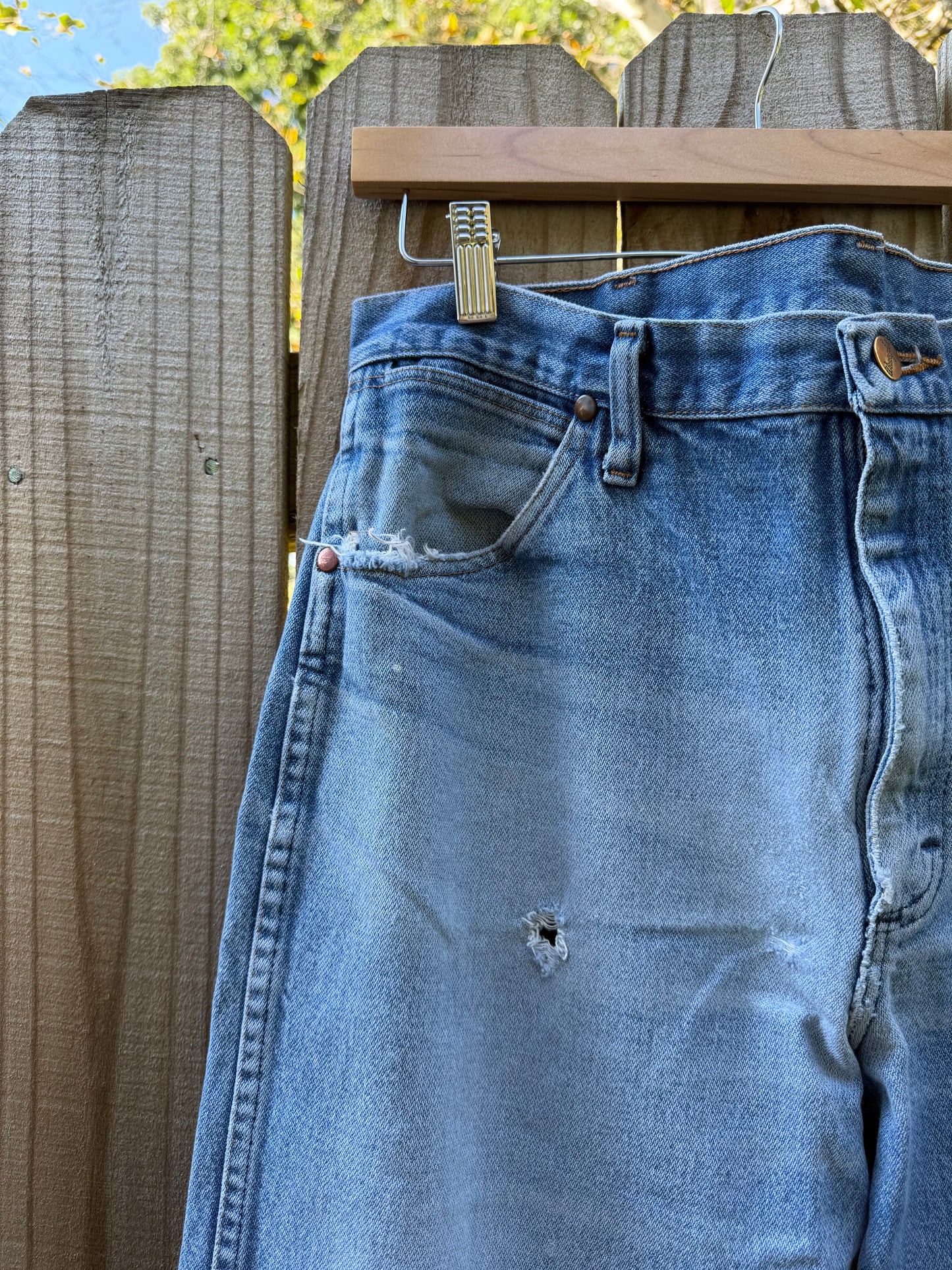 Vintage Wrangler Cowboy Cut Jeans – Distressed Mid Wash