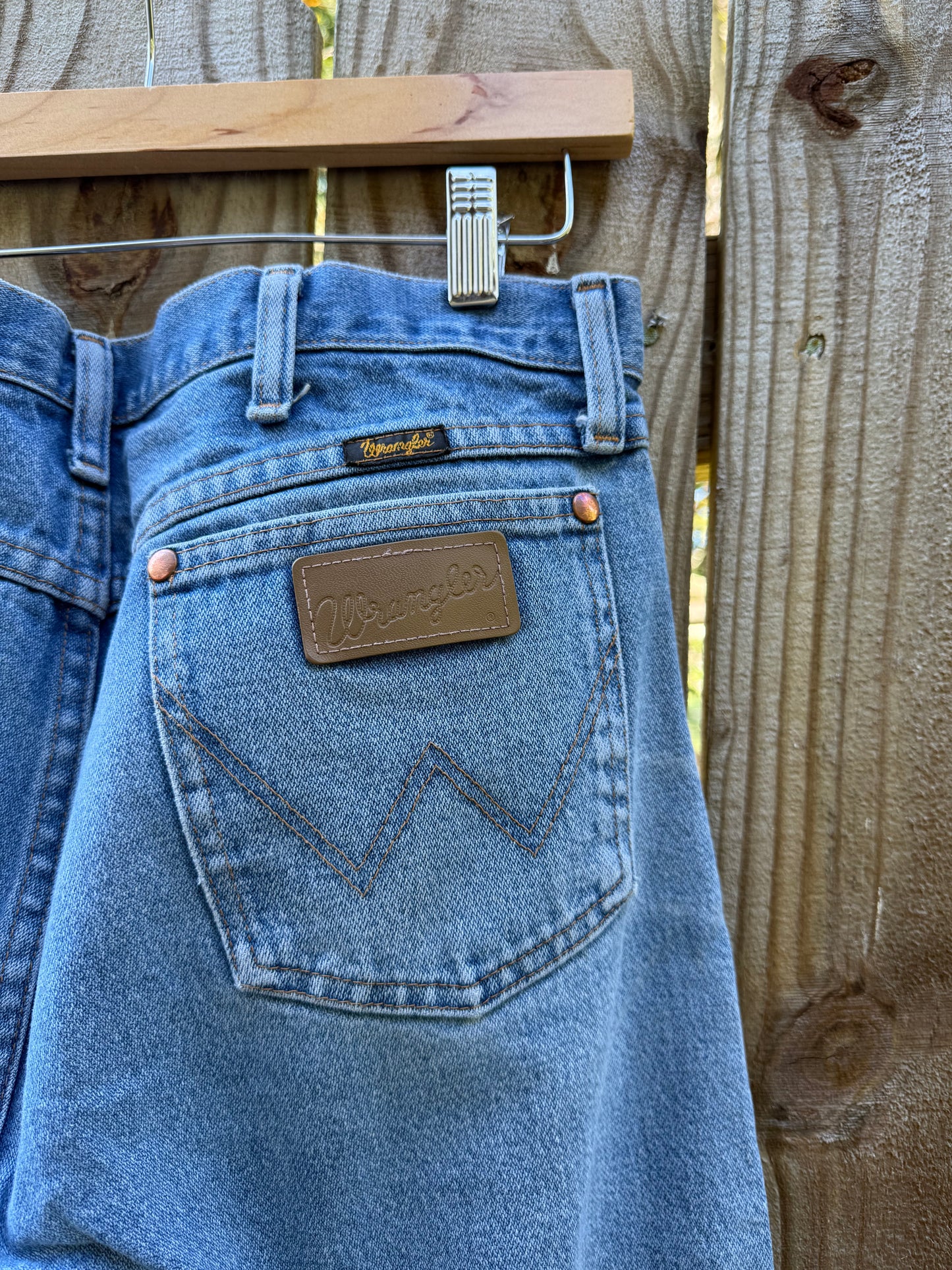 Vintage Wrangler Cowboy Cut Jeans – Distressed Mid Wash