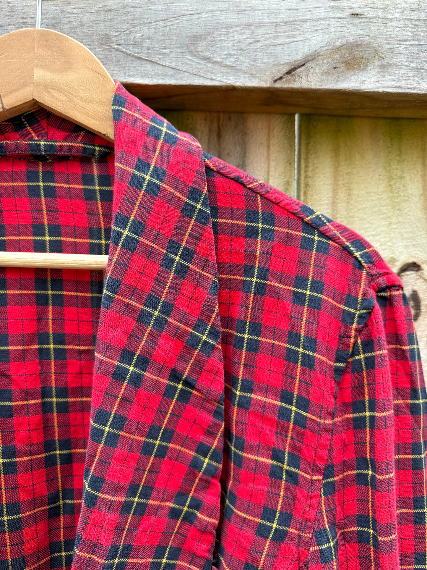 RED PLAID TARTAN COTTON ROBE — VINTAGE