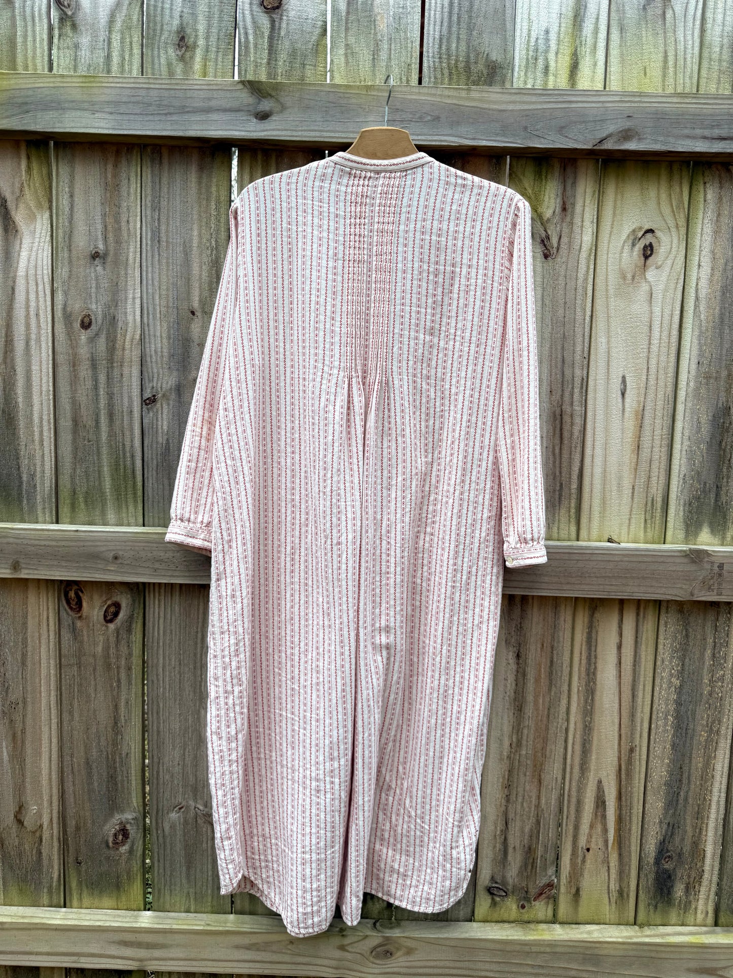 LL BEAN COTTAGE NIGHTGOWN — RED STRIPE