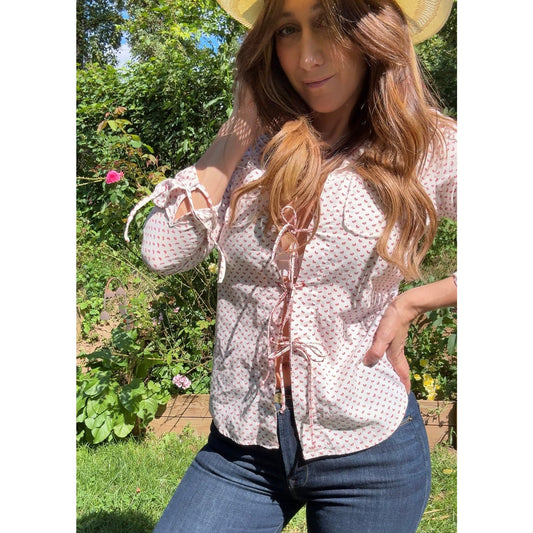 Y2K Lace-Up Handkerchief Print Blouse — Festival Flair / American Eagle Vintage Top XS-S