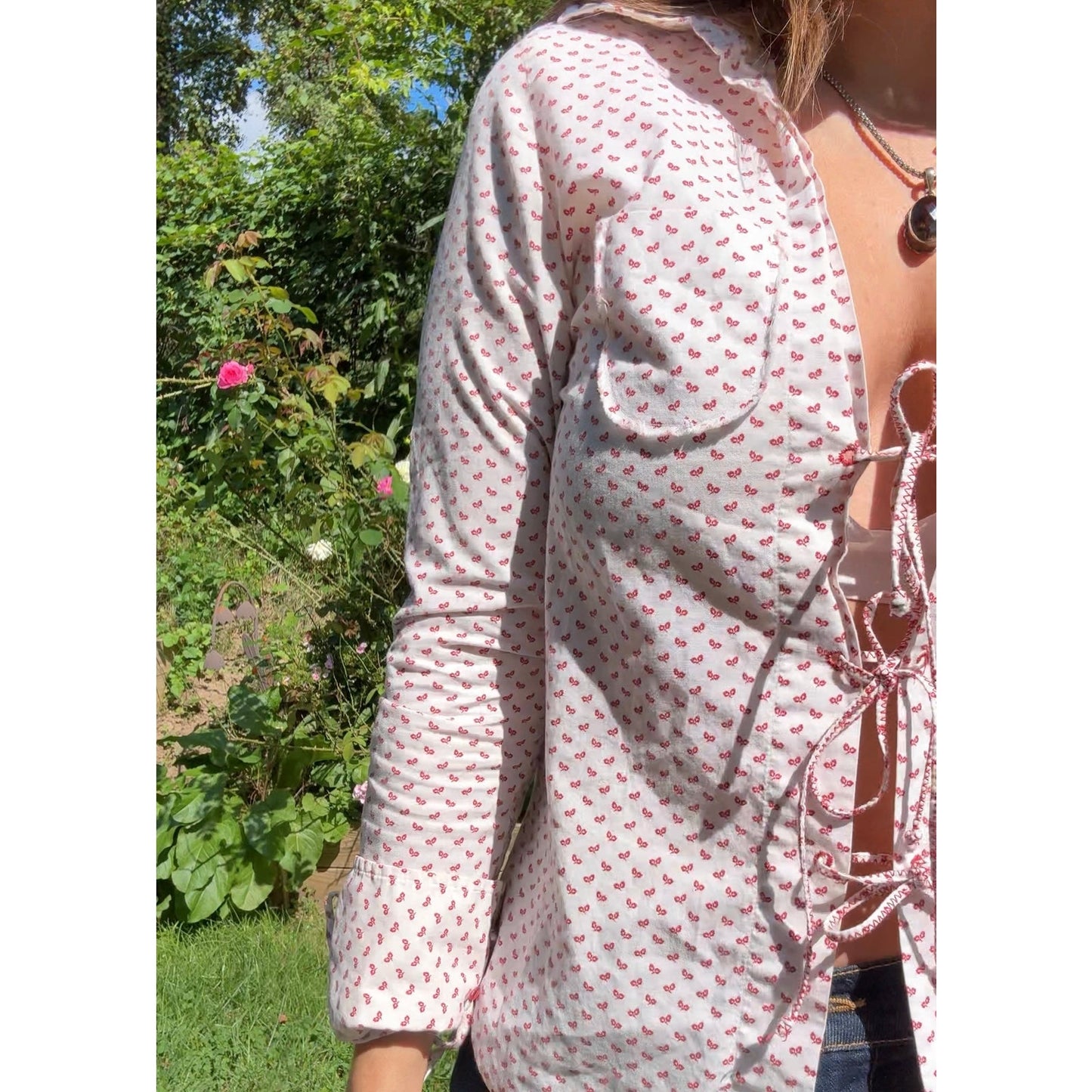 Y2K Lace-Up Handkerchief Print Blouse — Festival Flair / American Eagle Vintage Top XS-S