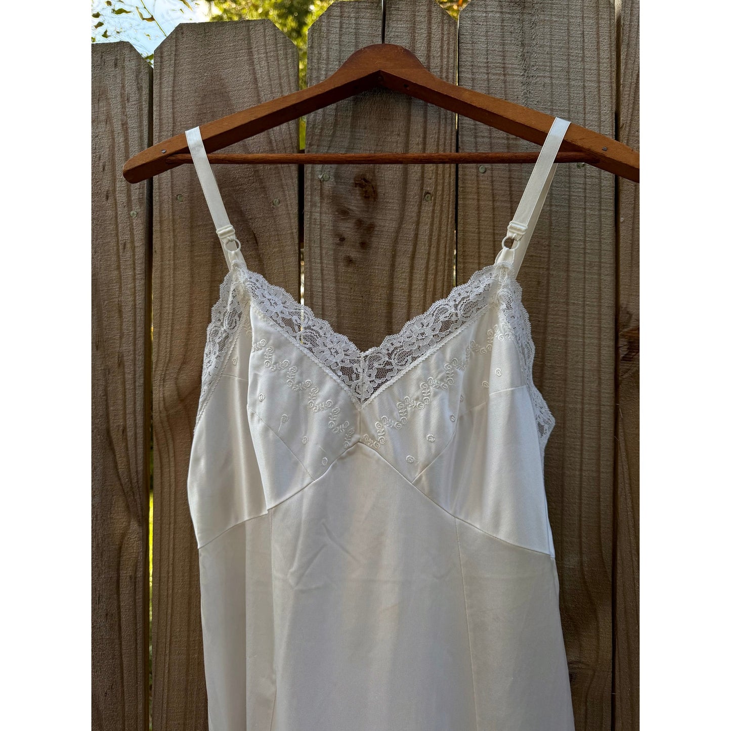 VINTAGE SATIN LACE TRIM SLIP DRESS — IVORY