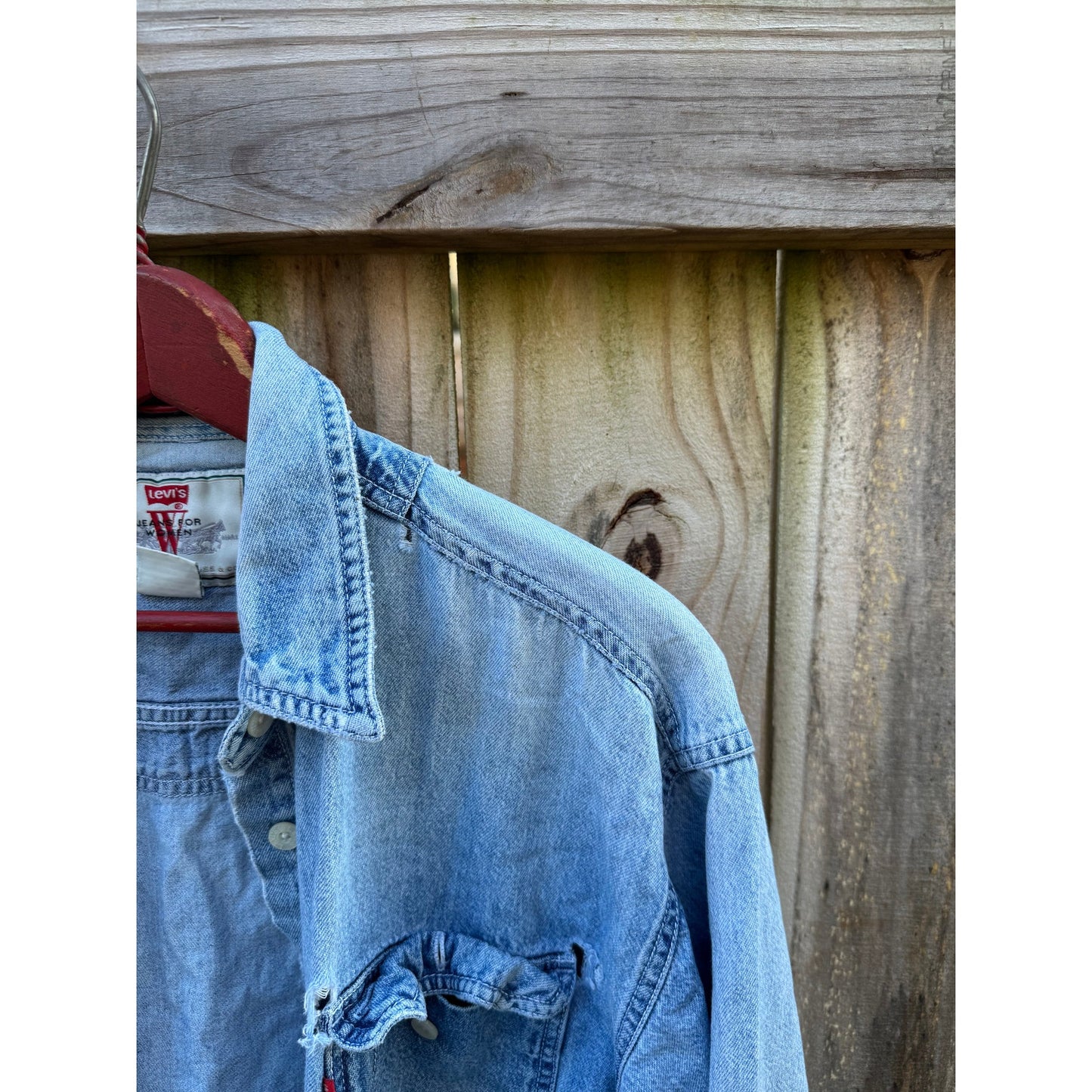 Vintage Levi’s Cotton Denim Shirt Light Wash Distressed Elbow Size L