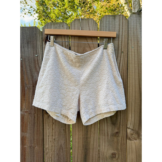 EYELET EMBROIDERED SHORTS — CREAM