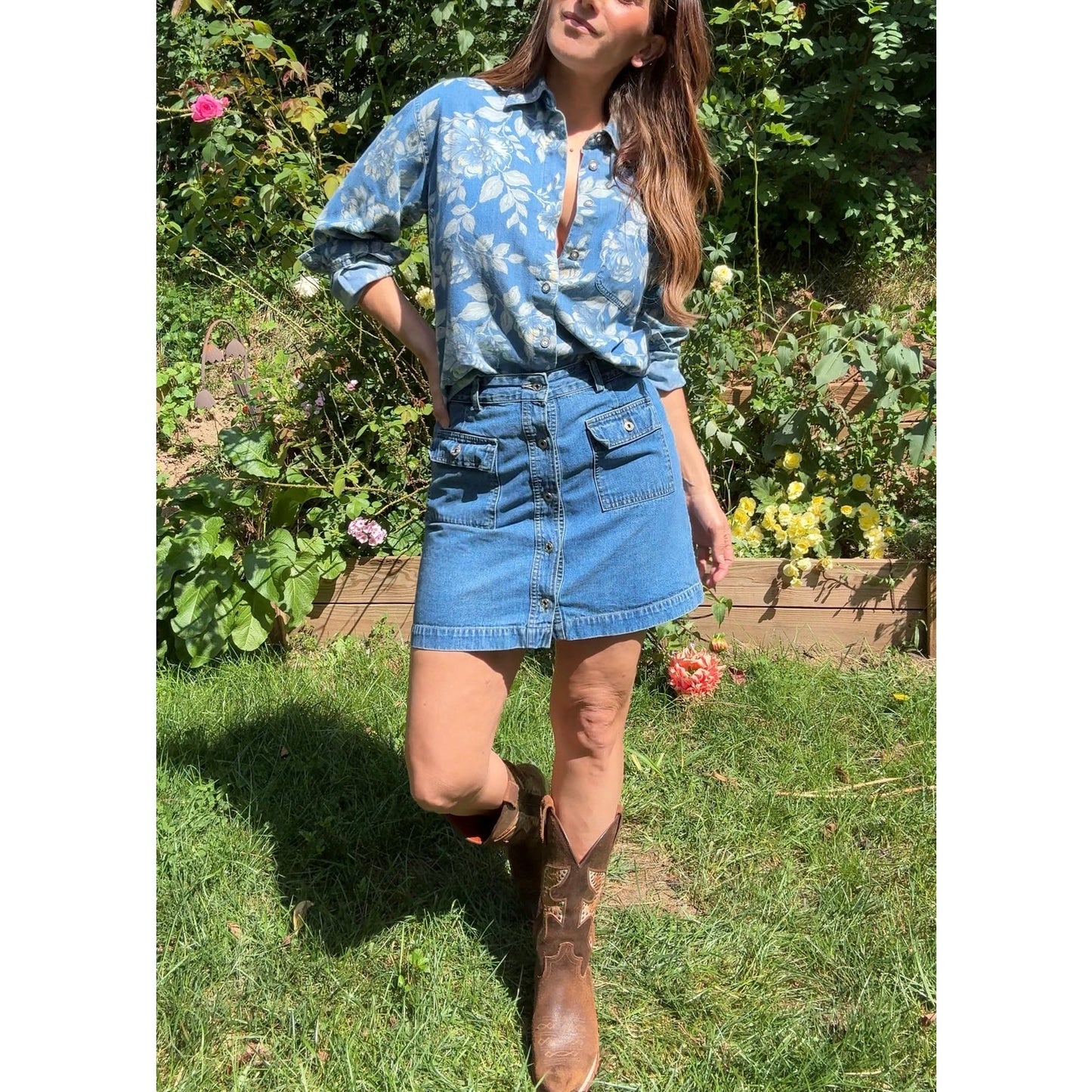 Vintage Lizwear Chambray Floral Shirt – 90s Western Denim
