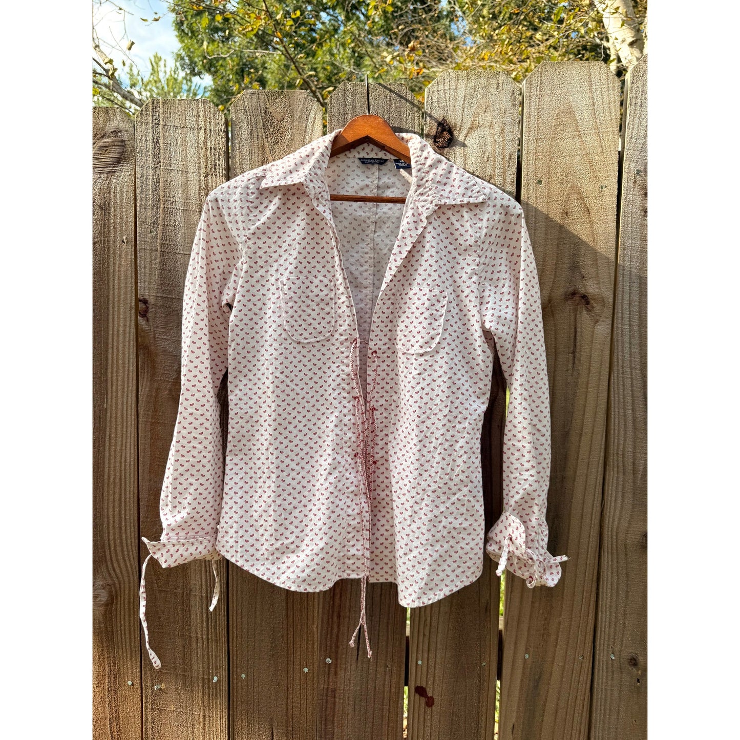 Y2K Lace-Up Handkerchief Print Blouse — Festival Flair / American Eagle Vintage Top XS-S