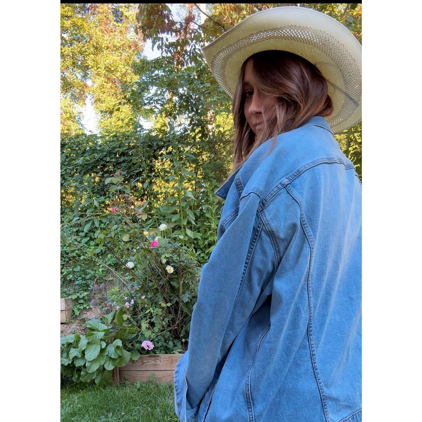Vintage Levi’s Light Wash Oversized Denim Jacket