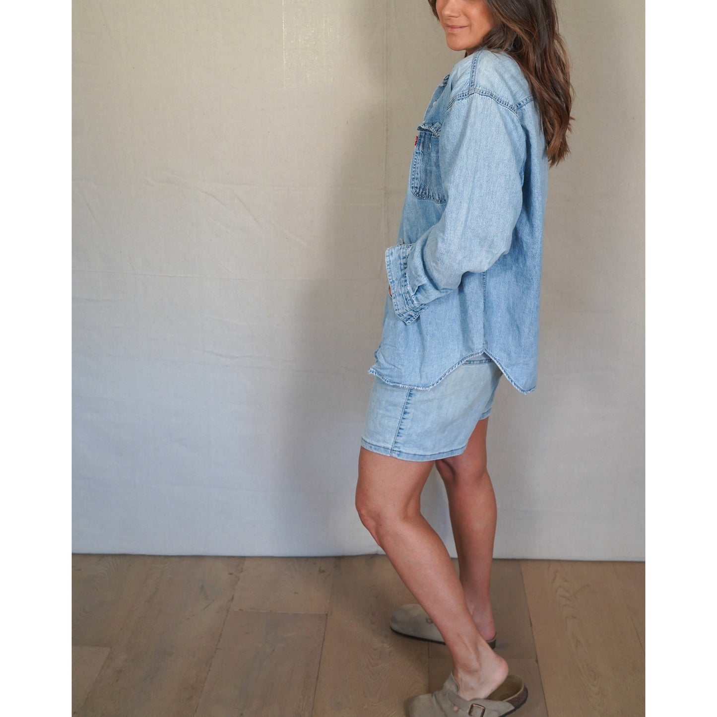 Vintage Levi’s Cotton Denim Shirt Light Wash Distressed Elbow Size L