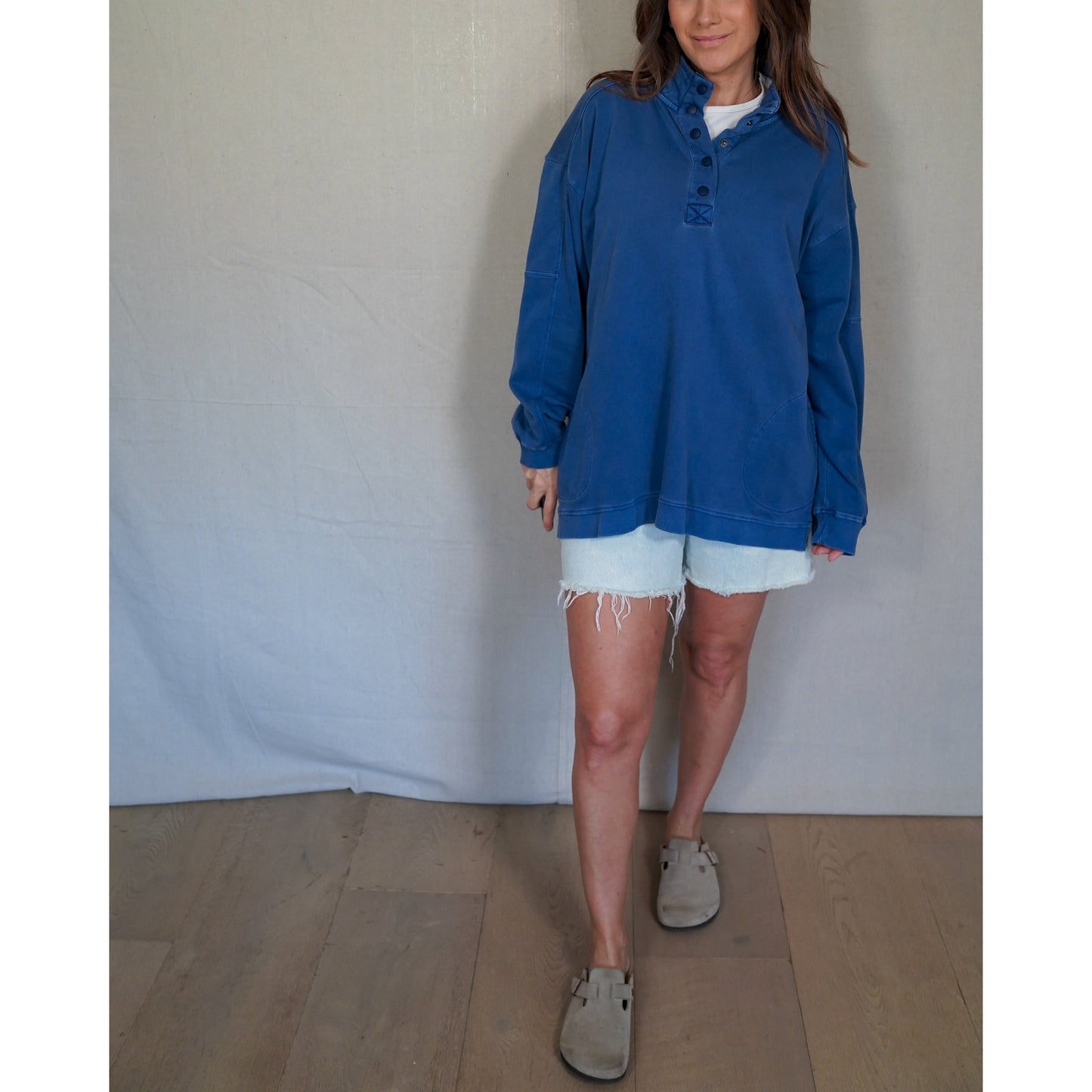 Lori Goldstein Blue Henley Sweatshirt / Oversized Coastal Pullover